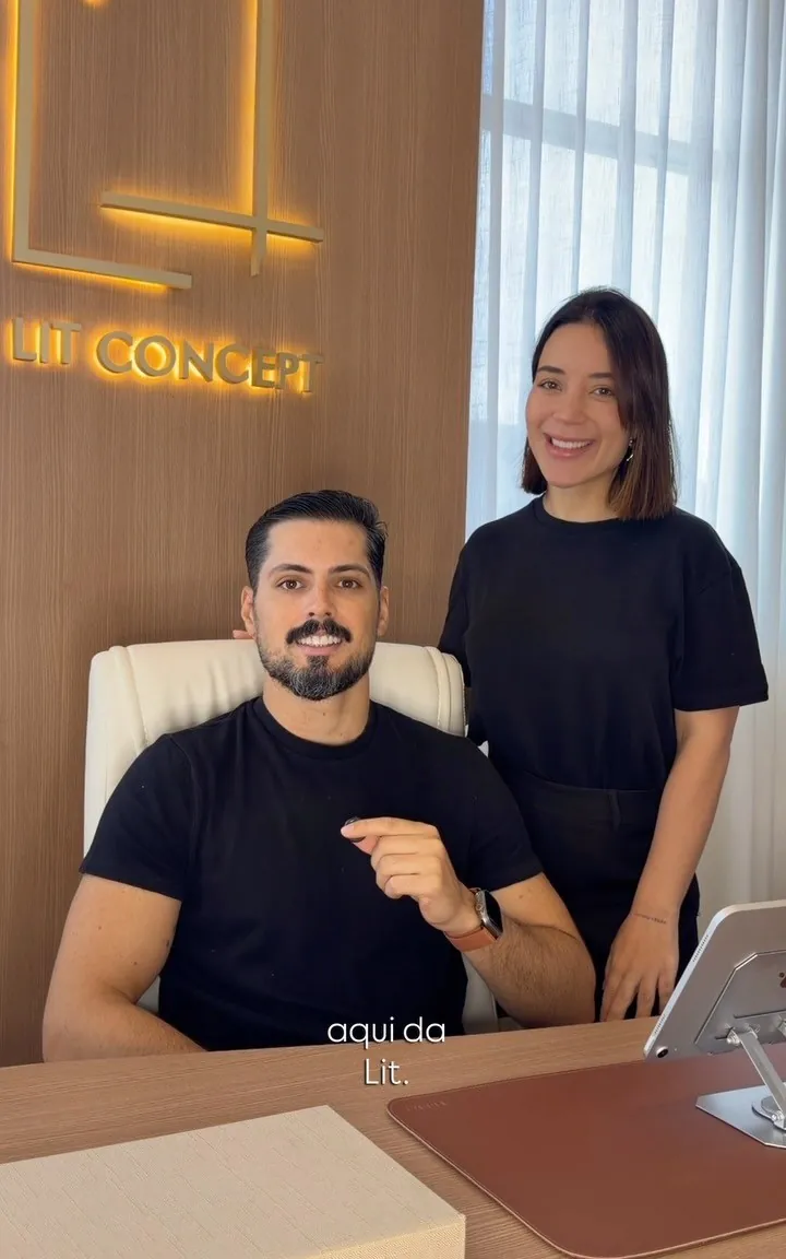 Dr. Felipe Costa e Ize Lemos, diretora clínica, na recepção da Lit Concept