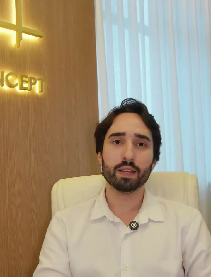 Dr. Felipe Siquelli, cirurgião plástico